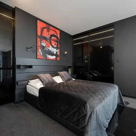 Апартаменти Zoliborz Lux With Parking And Balcony By Renters Prestige Варшава