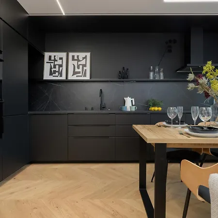 Апартаменти Zoliborz Lux With Parking And Balcony By Renters Prestige Варшава