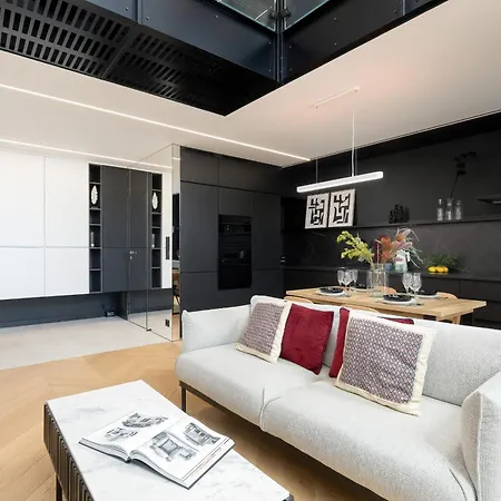 Zoliborz Lux With Parking And Balcony By Renters Prestige Варшава
