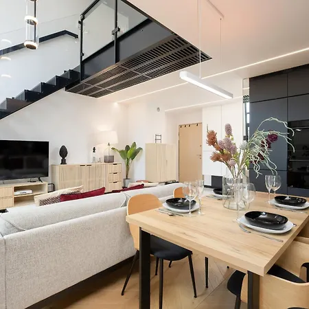 Zoliborz Lux With Parking And Balcony By Renters Prestige Апартаменти *