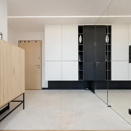 Zoliborz Lux With Parking And Balcony By Renters Prestige